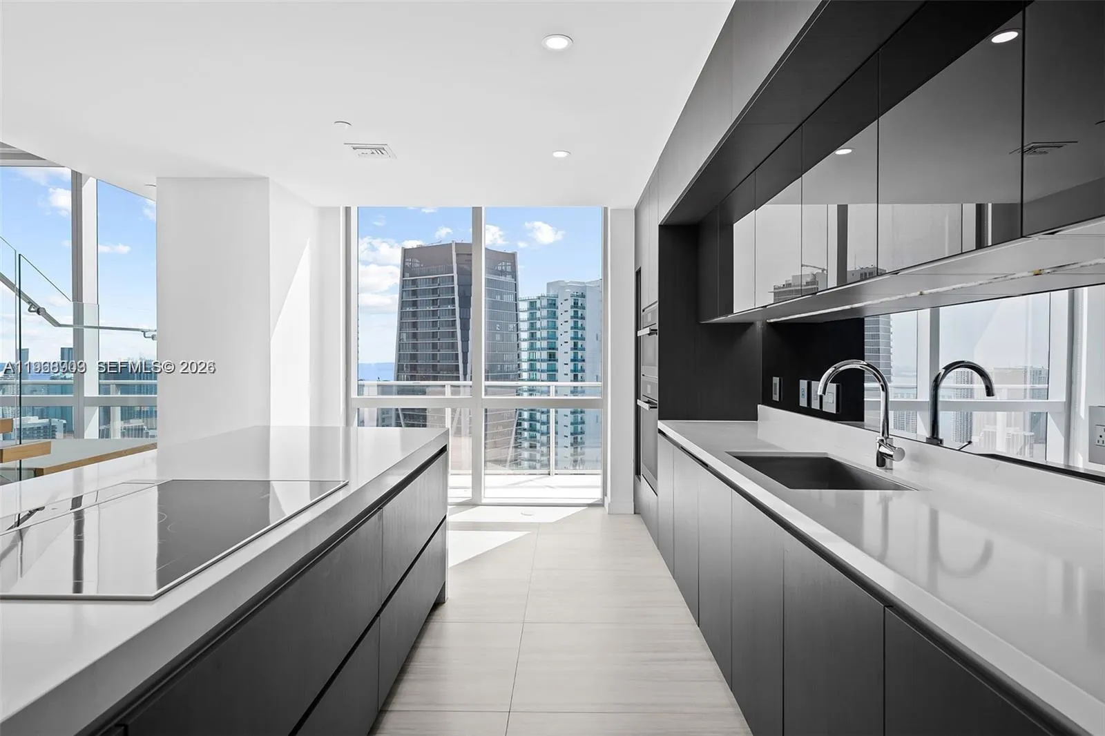 851 NE 1st Ave # 5001, Miami FL 33132