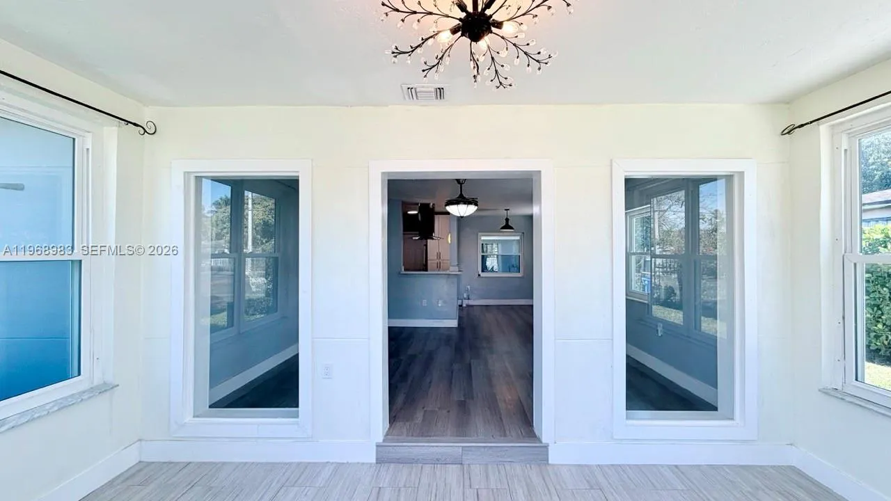 432 NW 103rd St, Miami FL 33150