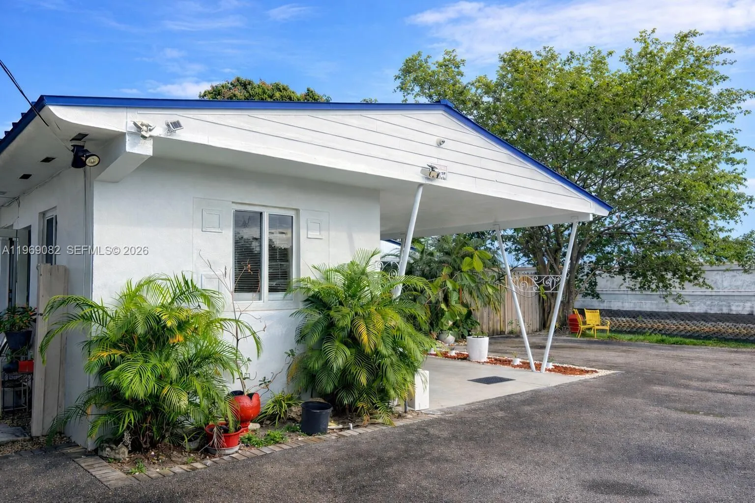 1281 NW 31st Ave, Miami FL 33125