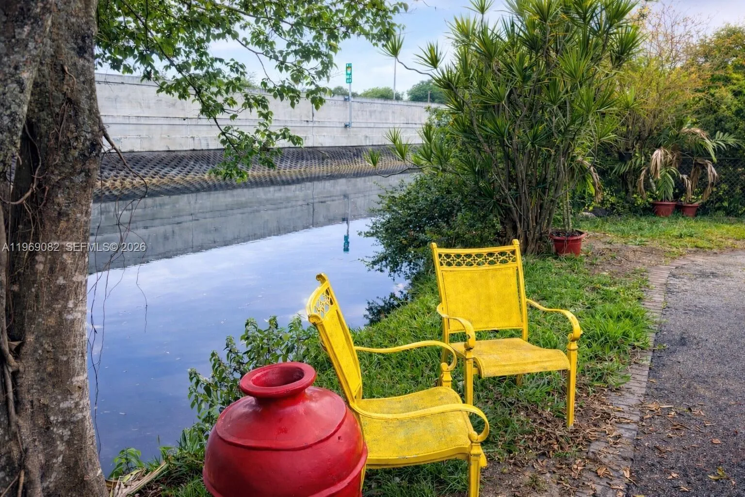 1281 NW 31st Ave, Miami FL 33125