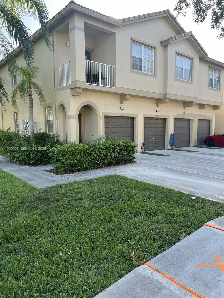 2 bedroom 2 bath for sale at 4328 SW 131st Ln # 13202, Miramar FL 33027