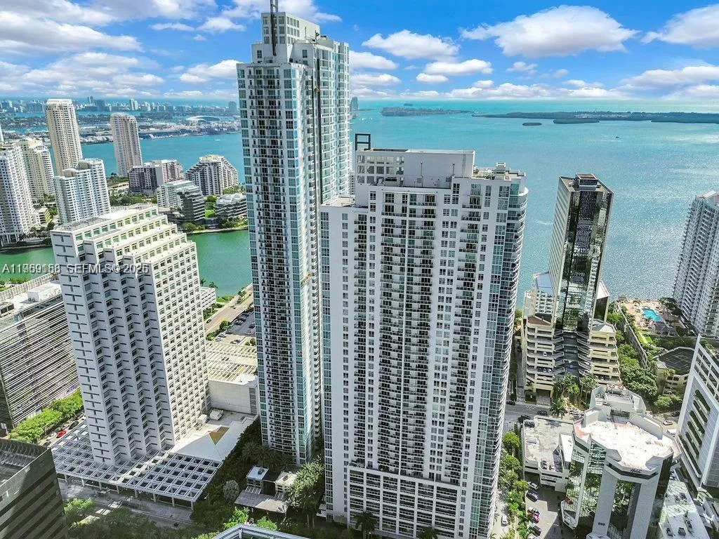 2 bedroom 2 bath for sale at 950 Brickell Bay Dr # 3605, Miami FL 33131