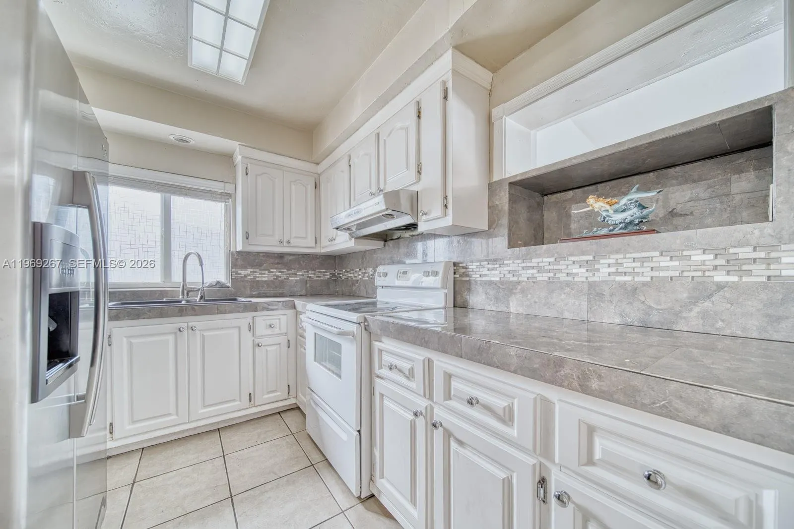 2171 SW 21st St, Miami FL 33145