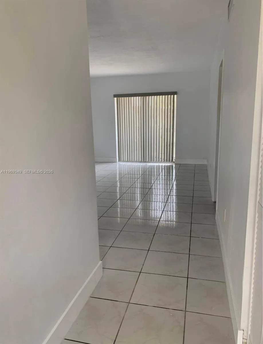 7505 SW 82nd St # 306, Miami FL 33143