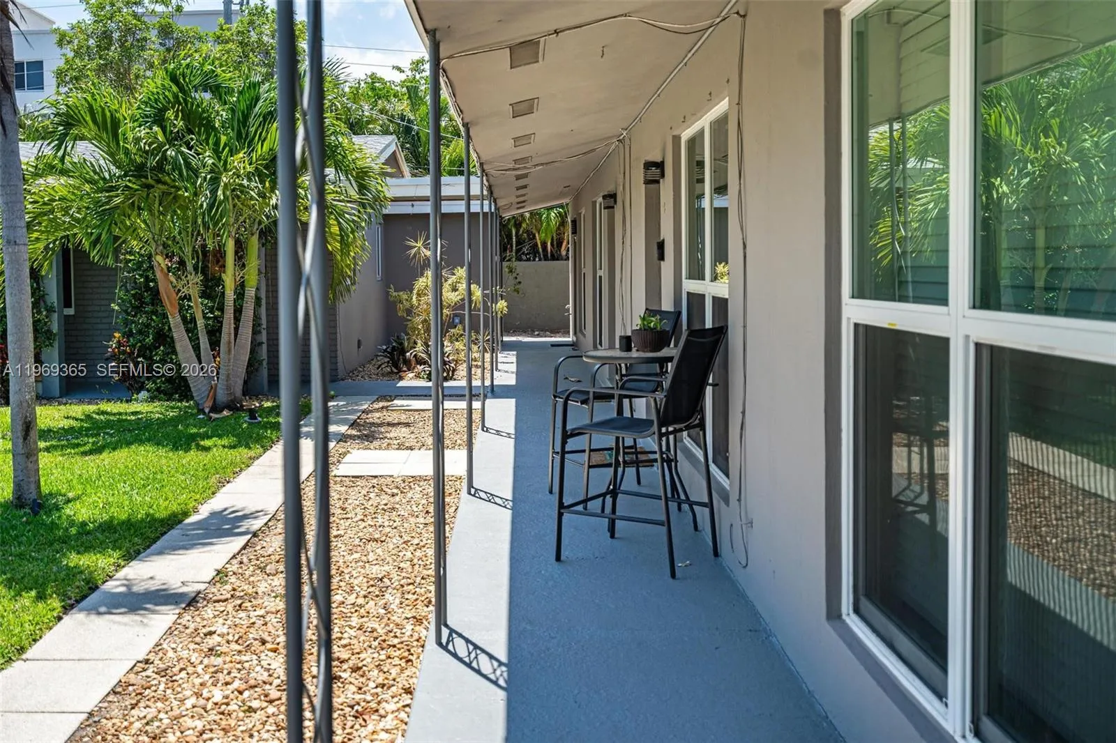 2201 NE 14th Ave, Wilton Manors FL 33305