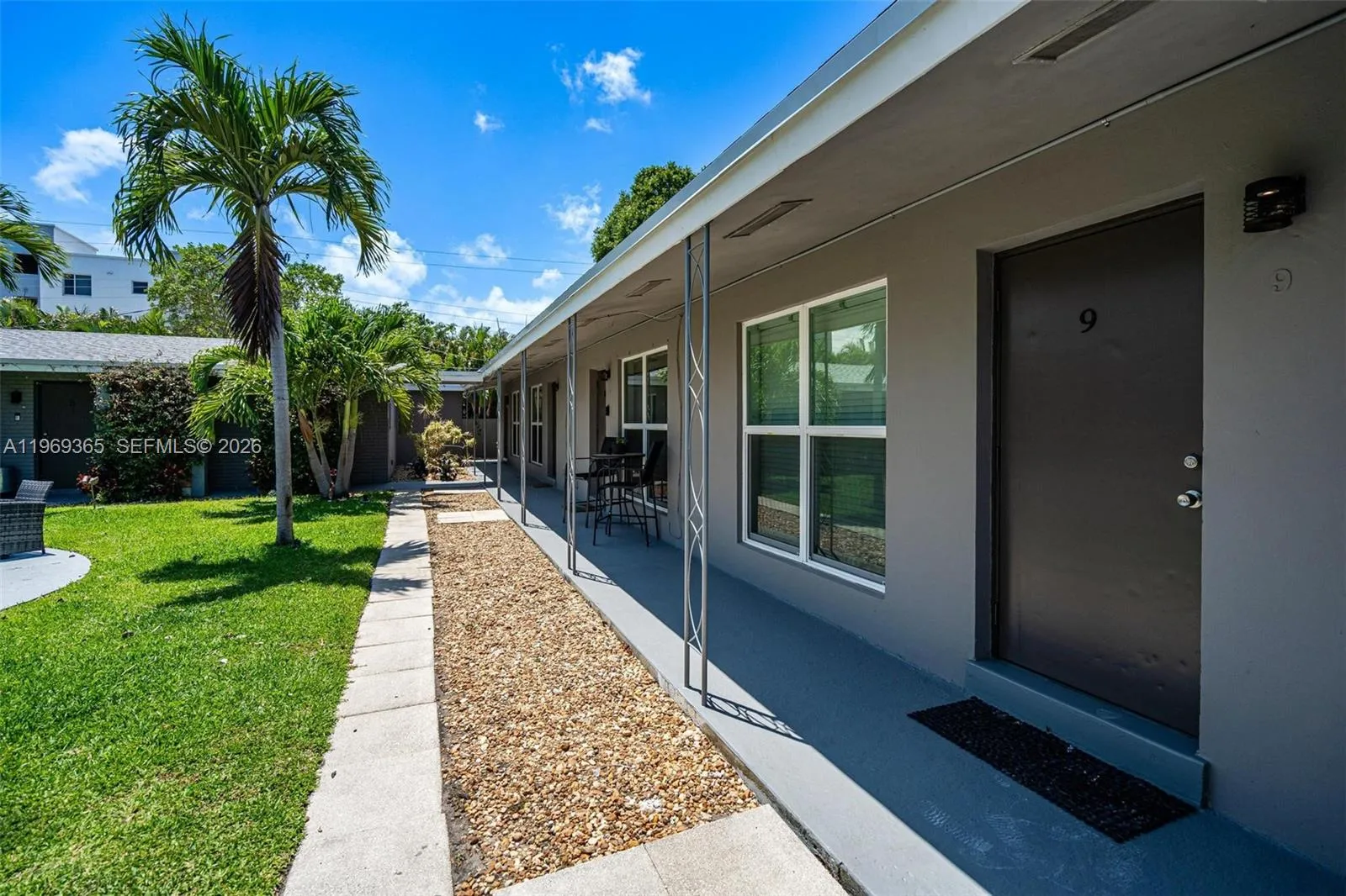 2201 NE 14th Ave, Wilton Manors FL 33305