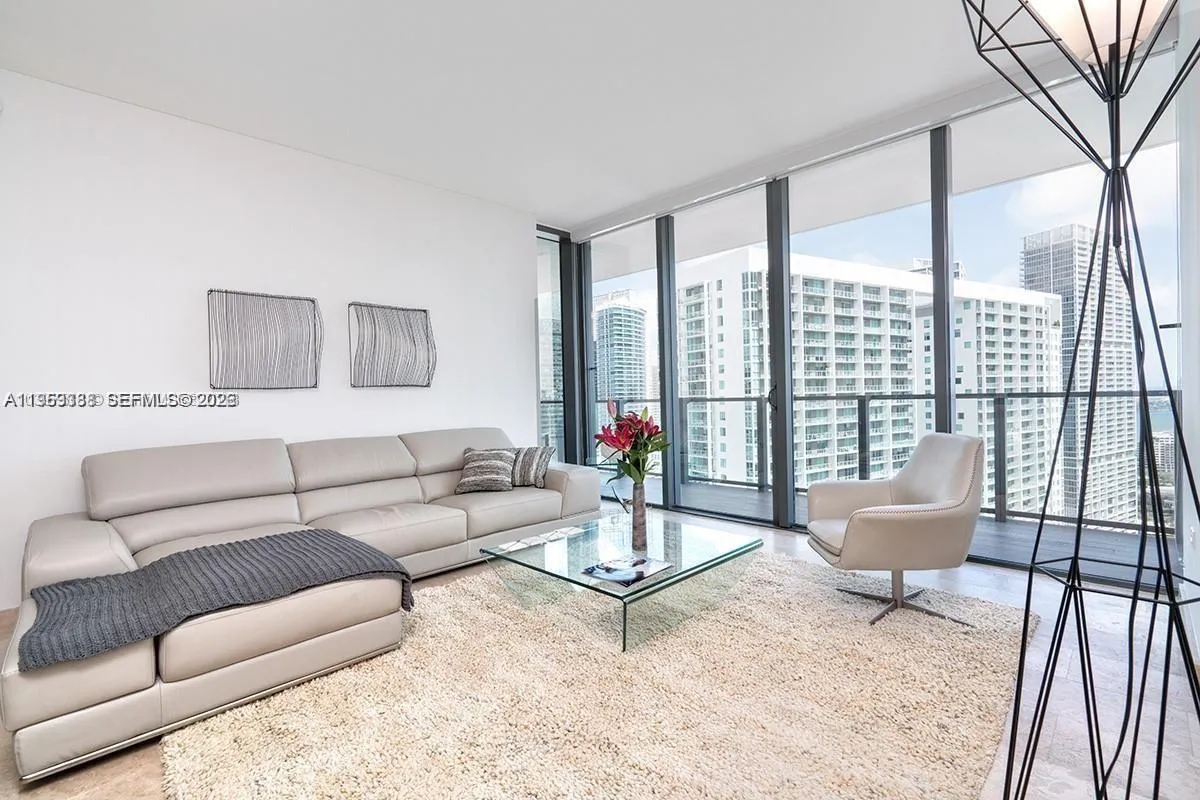 68 SE 6th St # 2807, Miami FL 33131