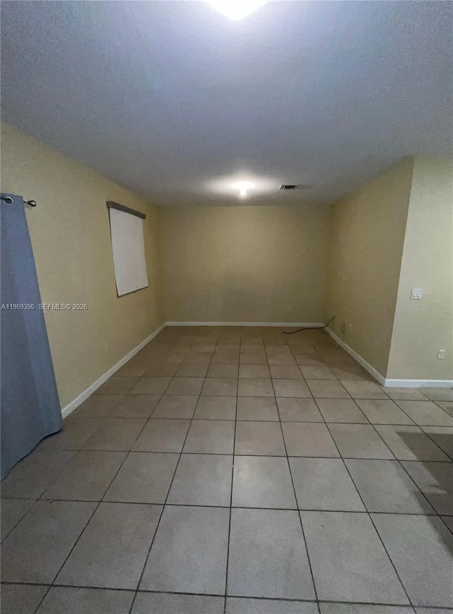 3405 SE 1st St, Homestead FL 33033