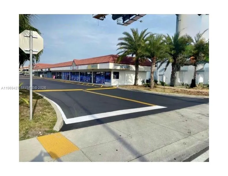 10550 NW 77th Ct # 111, Hialeah Gardens FL 33016