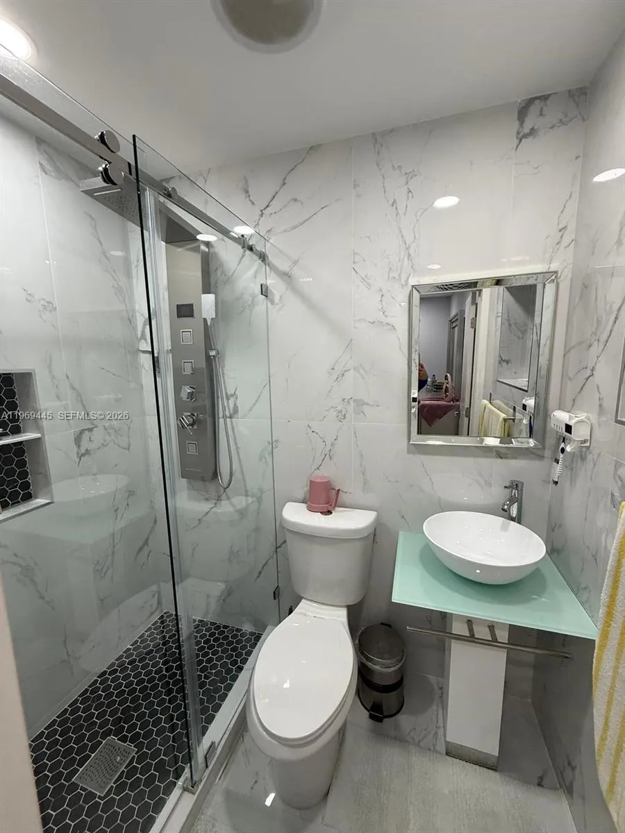 15750 SW 216th St, Miami FL 33170