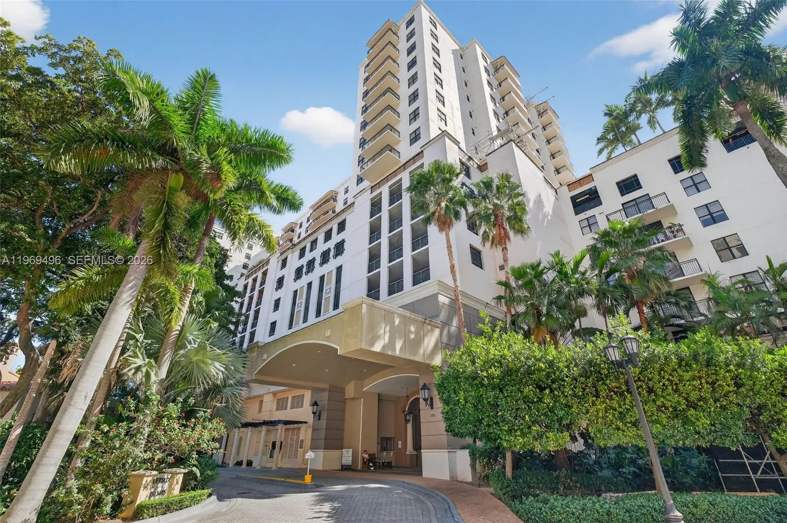 3 bedroom 2 bath for sale at 888 S Douglas Rd # 1204, Coral Gables FL 33134