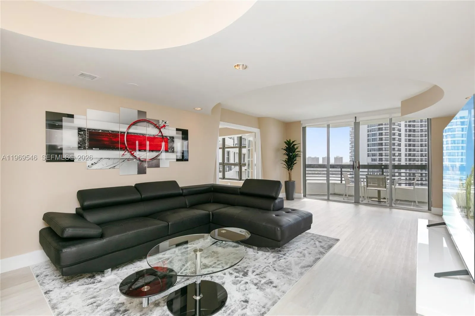 2 bedroom 2 bath for sale at 3500 Mystic Pointe Dr # 2603, Aventura FL 33180