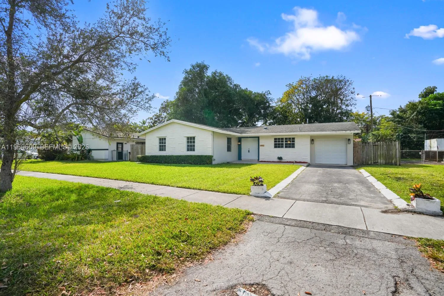 9912 SW 196th St, Cutler Bay FL 33157
