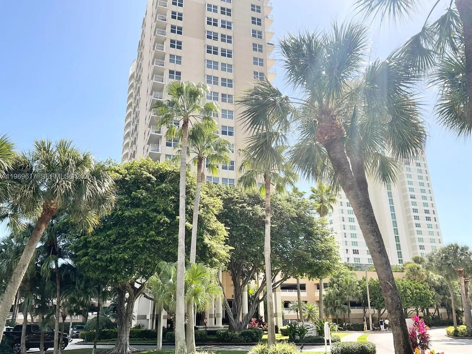 2 bedroom 2 bath for sale at 770 Claughton Island Dr # 704, Miami FL 33131