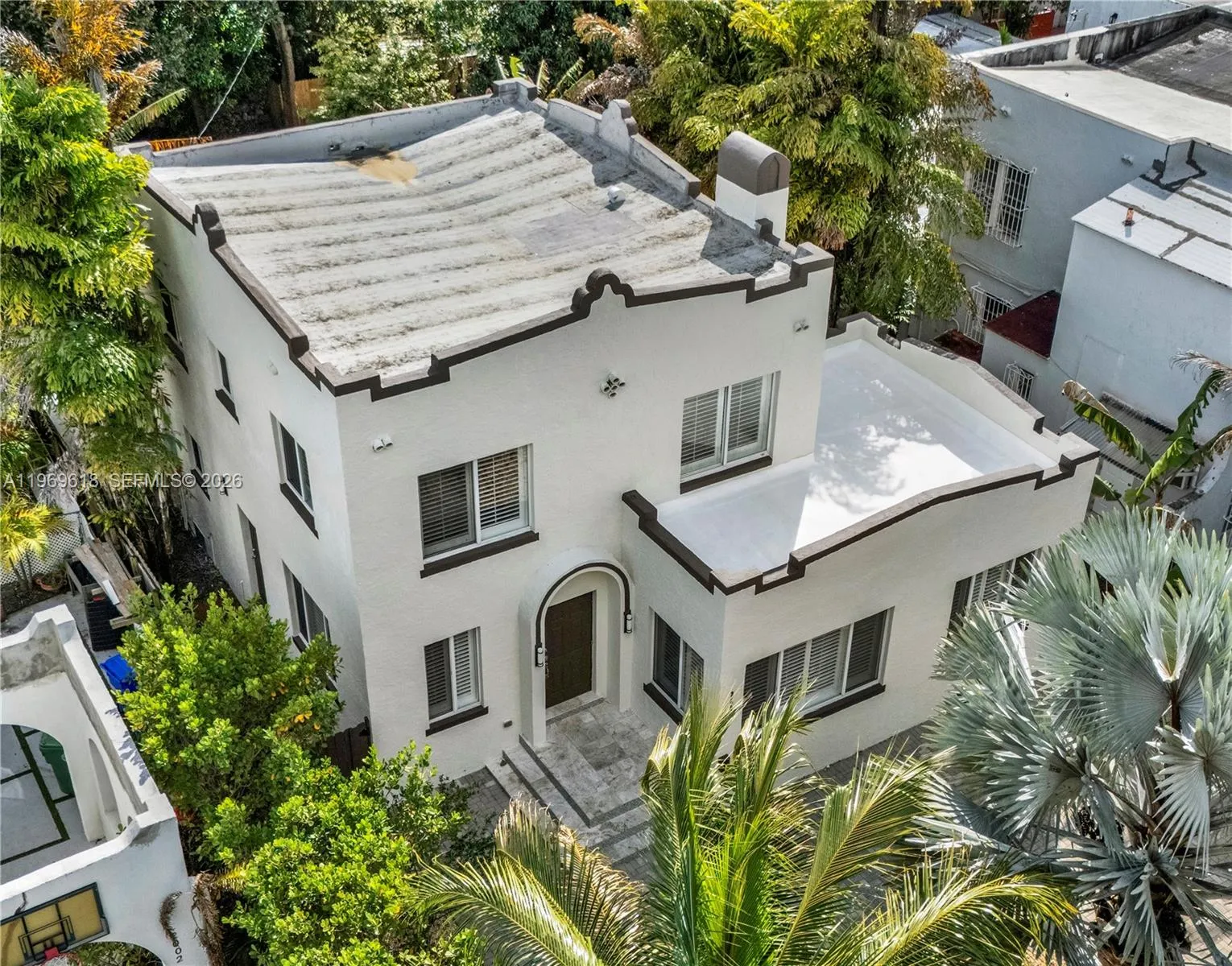 4 bedroom 3 bath for sale at 2006 SW 12th St, Miami FL 33135