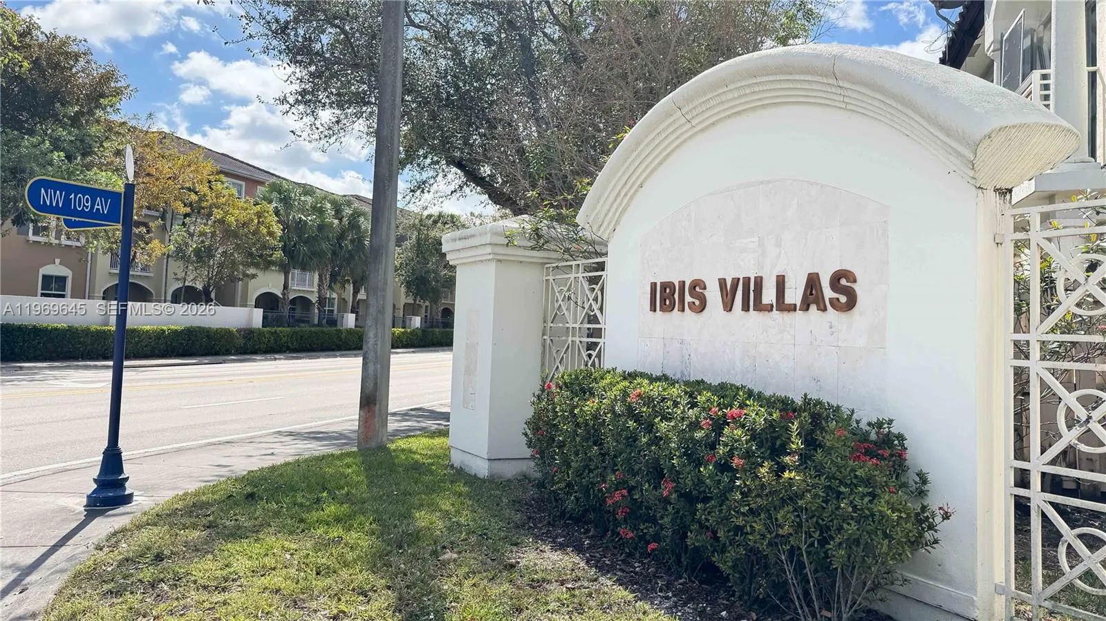 4 bedroom 2 bath for sale at 8902 NW 109th Ct # 1203, Doral FL 33178