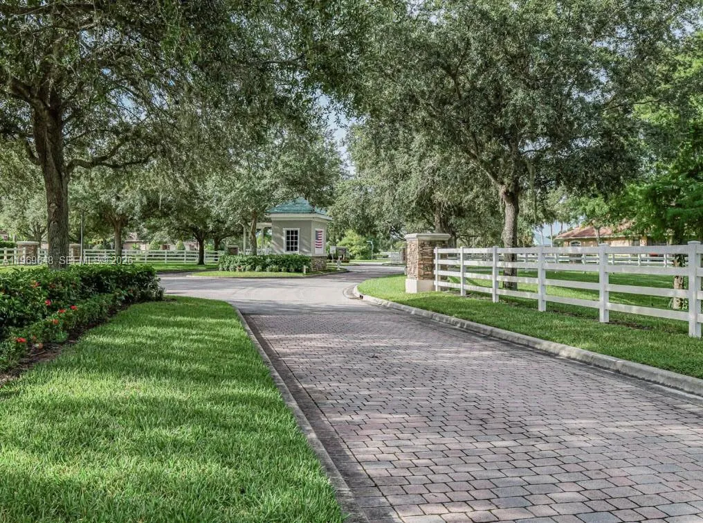 520 Caroline Drive, Vero Beach FL 32968
