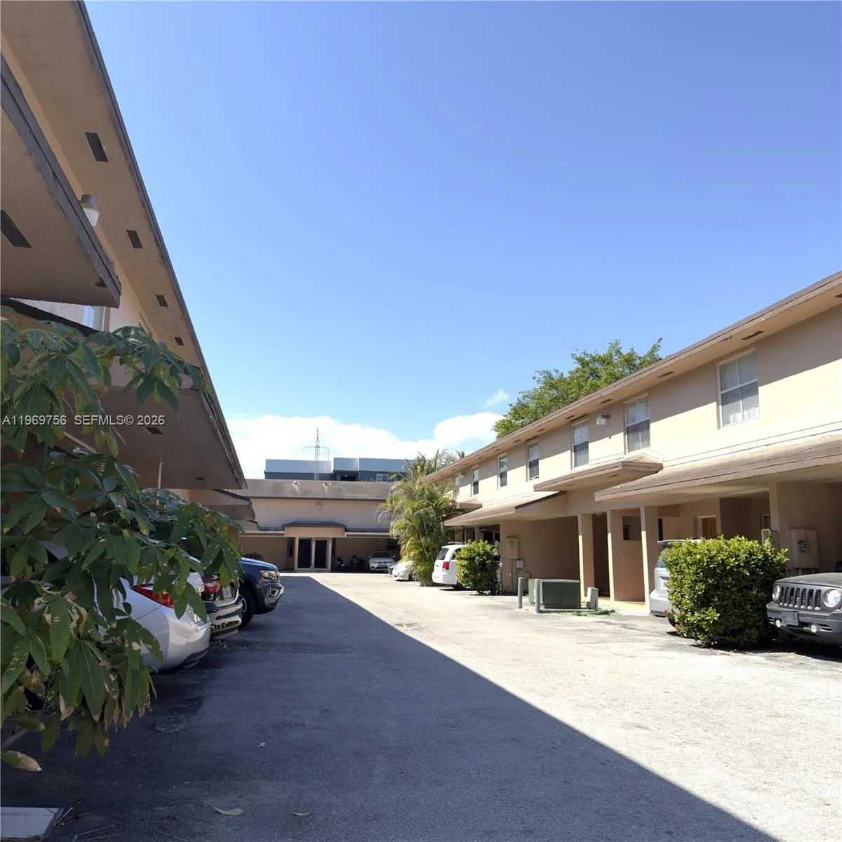 3 bedroom 2 bath for sale at 451 NE 136th St, North Miami FL 33161