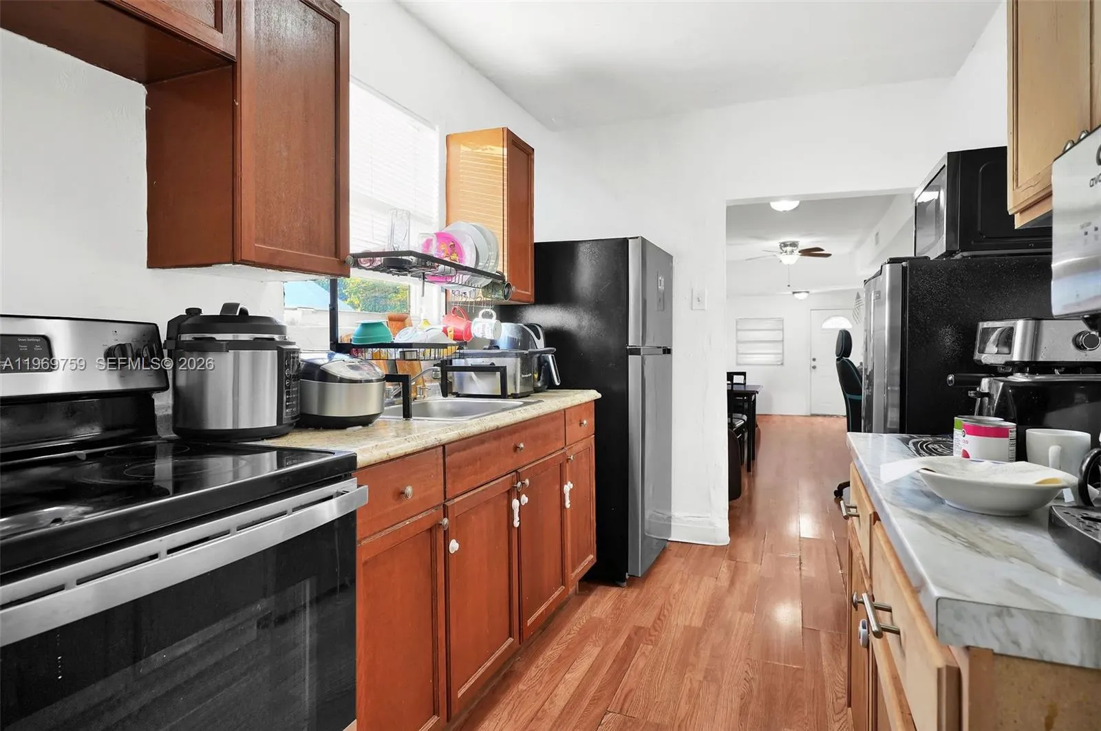 2104 NW 1St Ter, Miami FL 33125