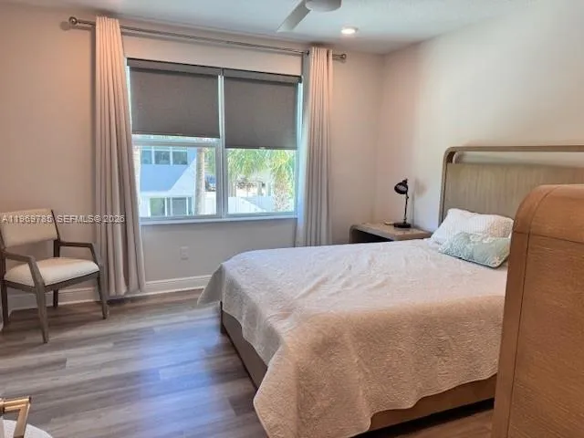 4342 Lago Dr, Pompano Beach FL 33064