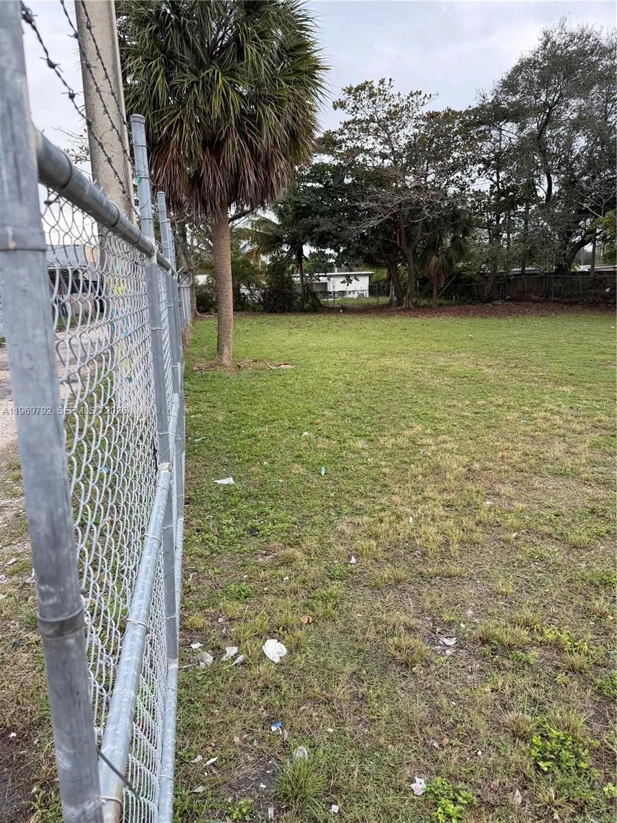 752 Opa Locka Blvd, Miami FL 33168