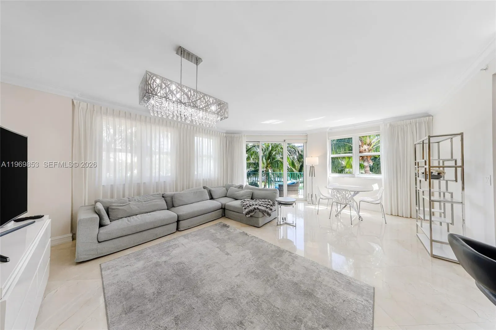 20000 E Country Club Dr # 311, Aventura FL 33180
