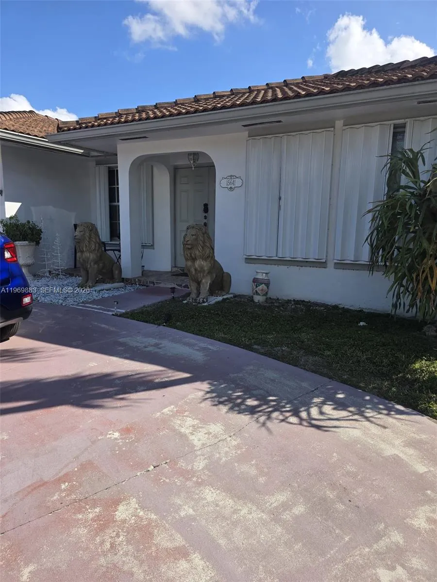 15641 SW 147th Ave, Miami FL 33187
