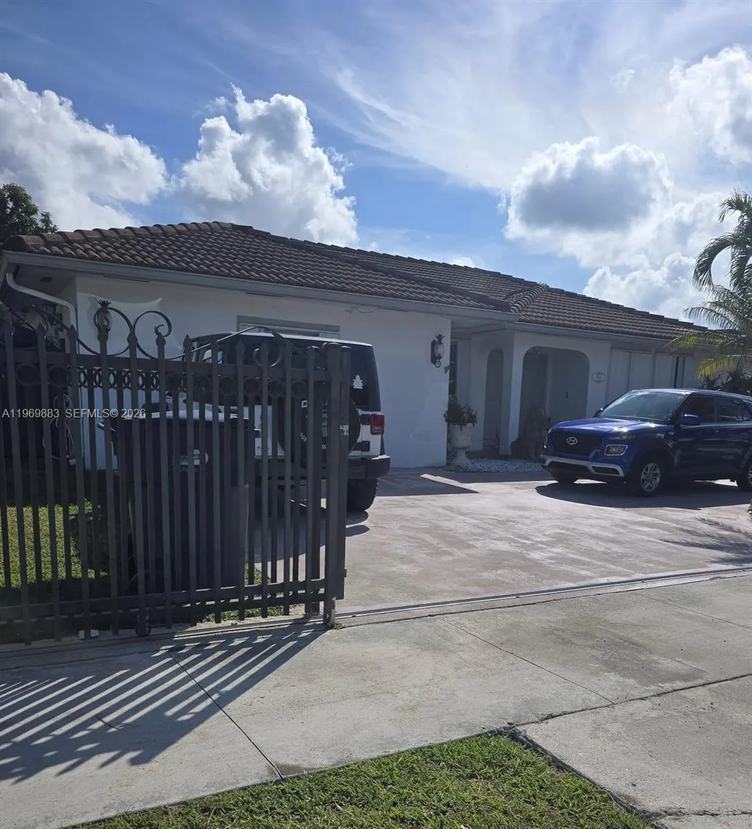 15641 SW 147th Ave, Miami FL 33187