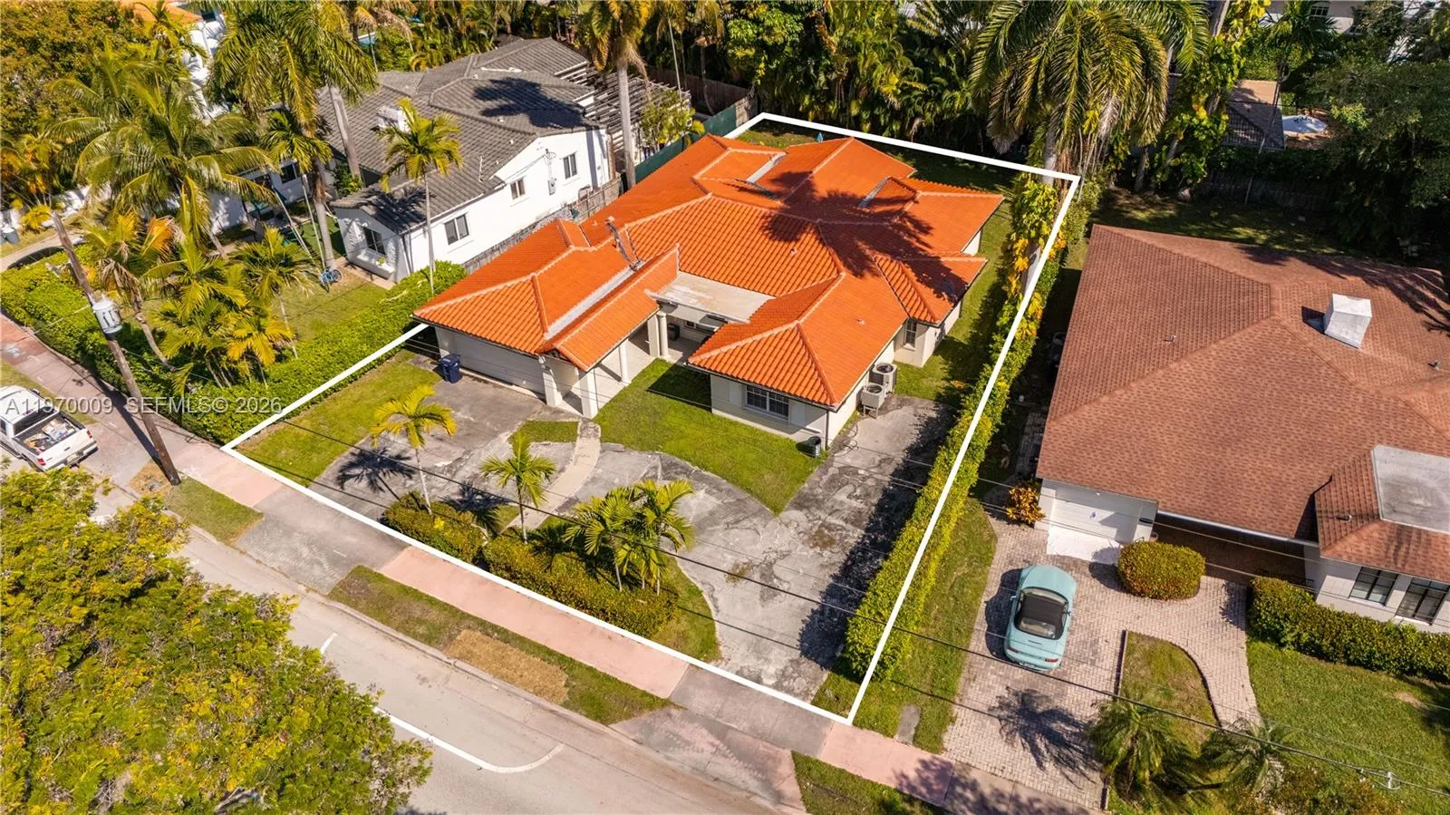 for sale at 4555 Alton Rd, Miami Beach FL 33140