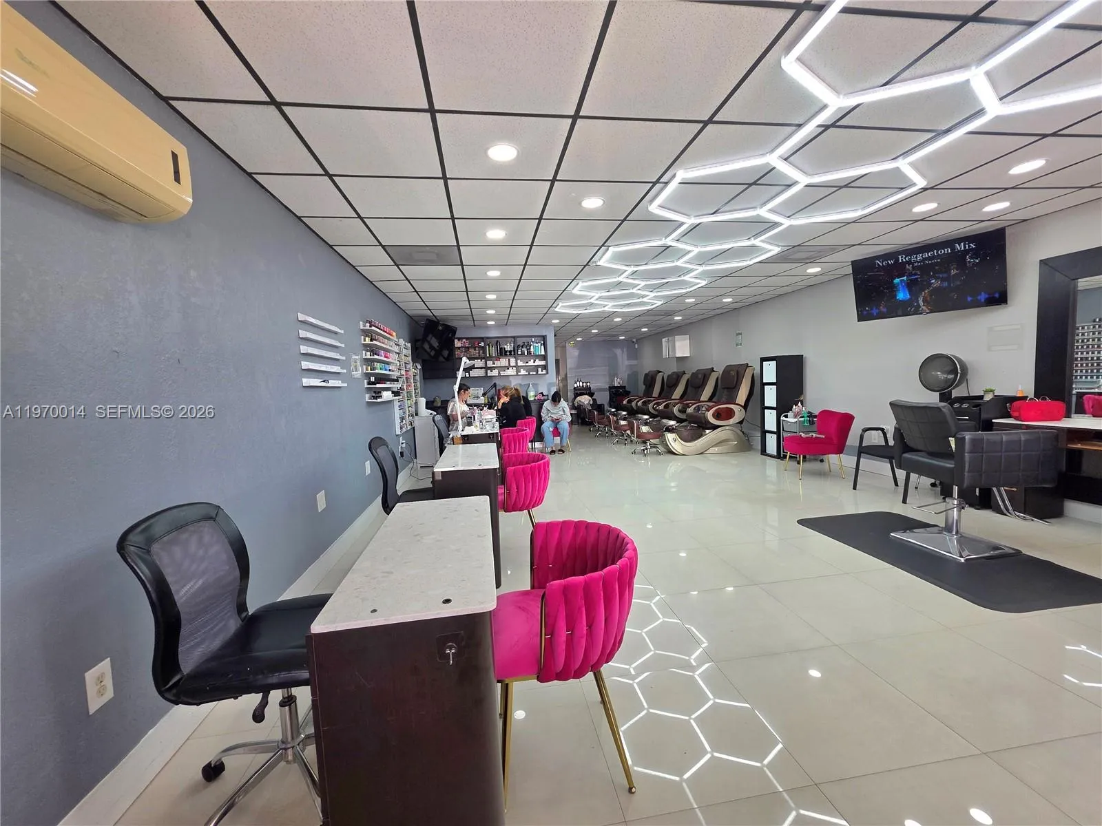 10873 SW 40th St, Miami FL 33165