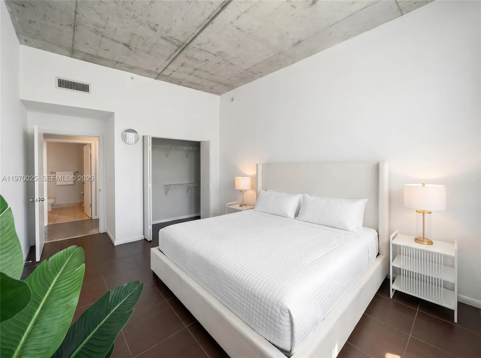 2001 Biscayne Blvd # 2612, Miami FL 33137