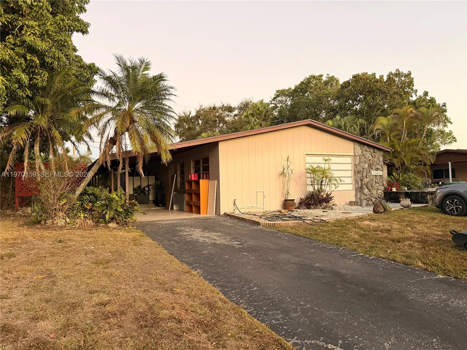 15801 SW 99th Pl, Miami FL 33157