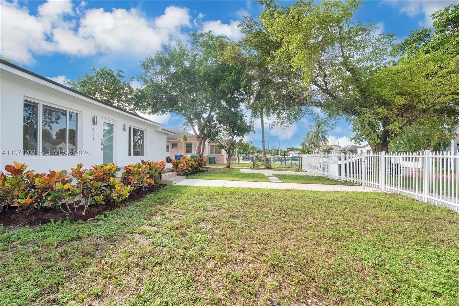521 NW 33rd Ave, Miami FL 33125