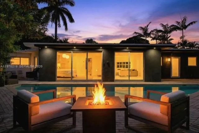 1000 N Shore Dr, Miami Beach FL 33141