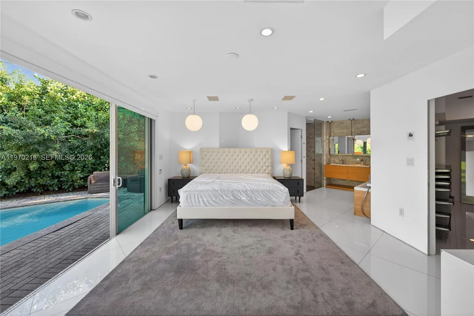 1000 N Shore Dr, Miami Beach FL 33141