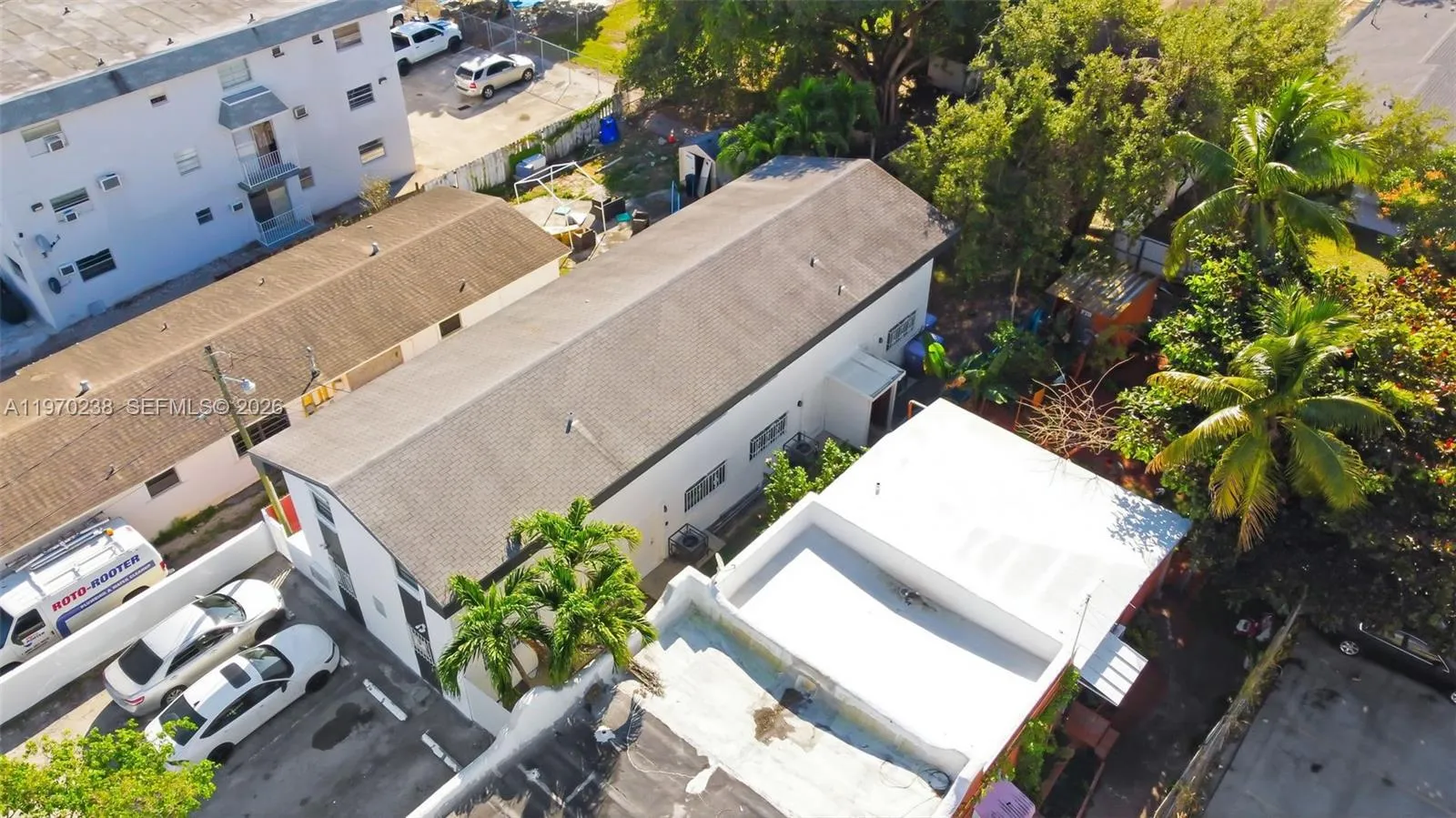 1542 NW 35th St, Miami FL 33142