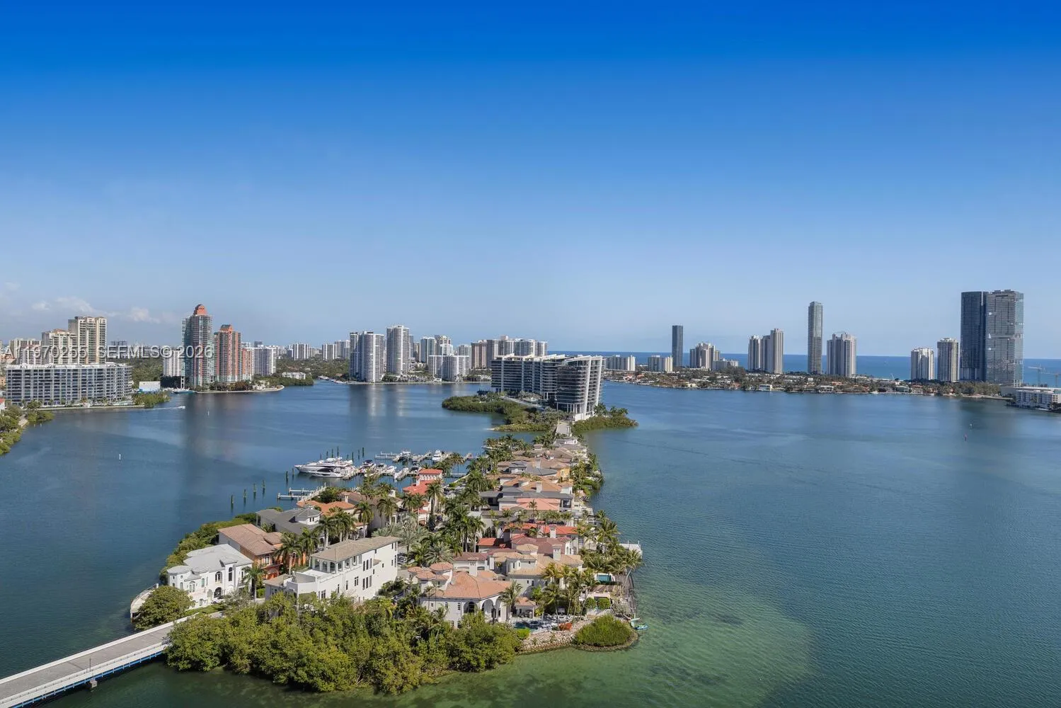 2 bedroom 2 bath for sale at 3000 Island Blvd # 2504, Aventura FL 33160
