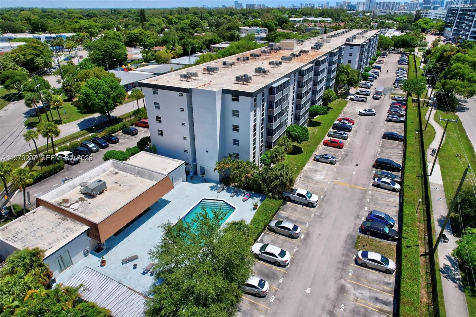16851 NE 23 Avenue # 611, North Miami Beach FL 33160