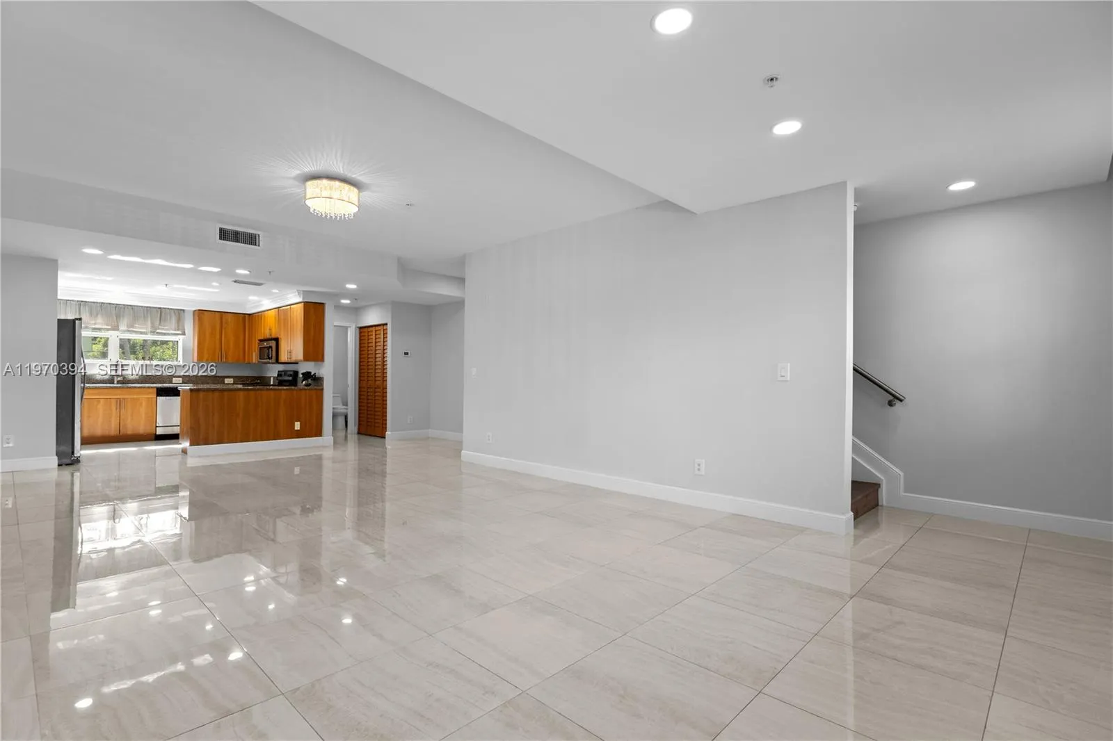 621 NE 8th Ave, Fort Lauderdale FL 33304