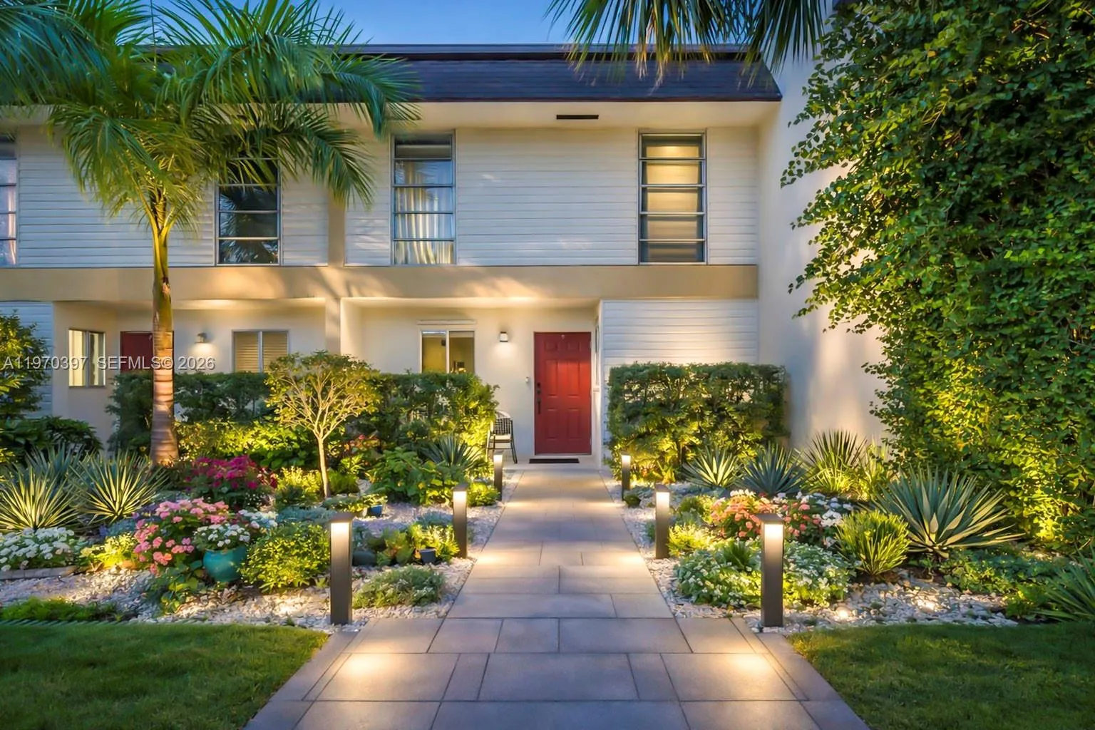 3 bedroom 2 bath for sale at 3321 Simms St # 13B, Hollywood FL 33021