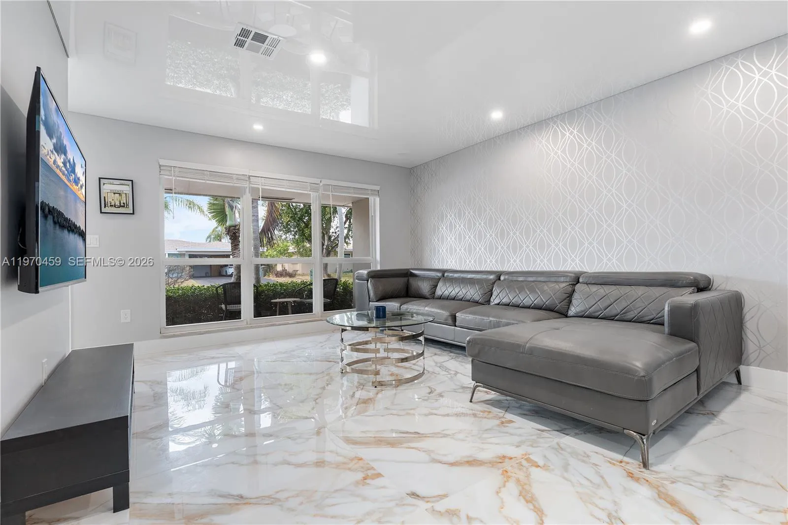4440 NE 17th Ave, Oakland Park FL 33334