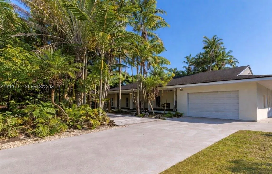 20076 SW 190th St, Miami FL 33187