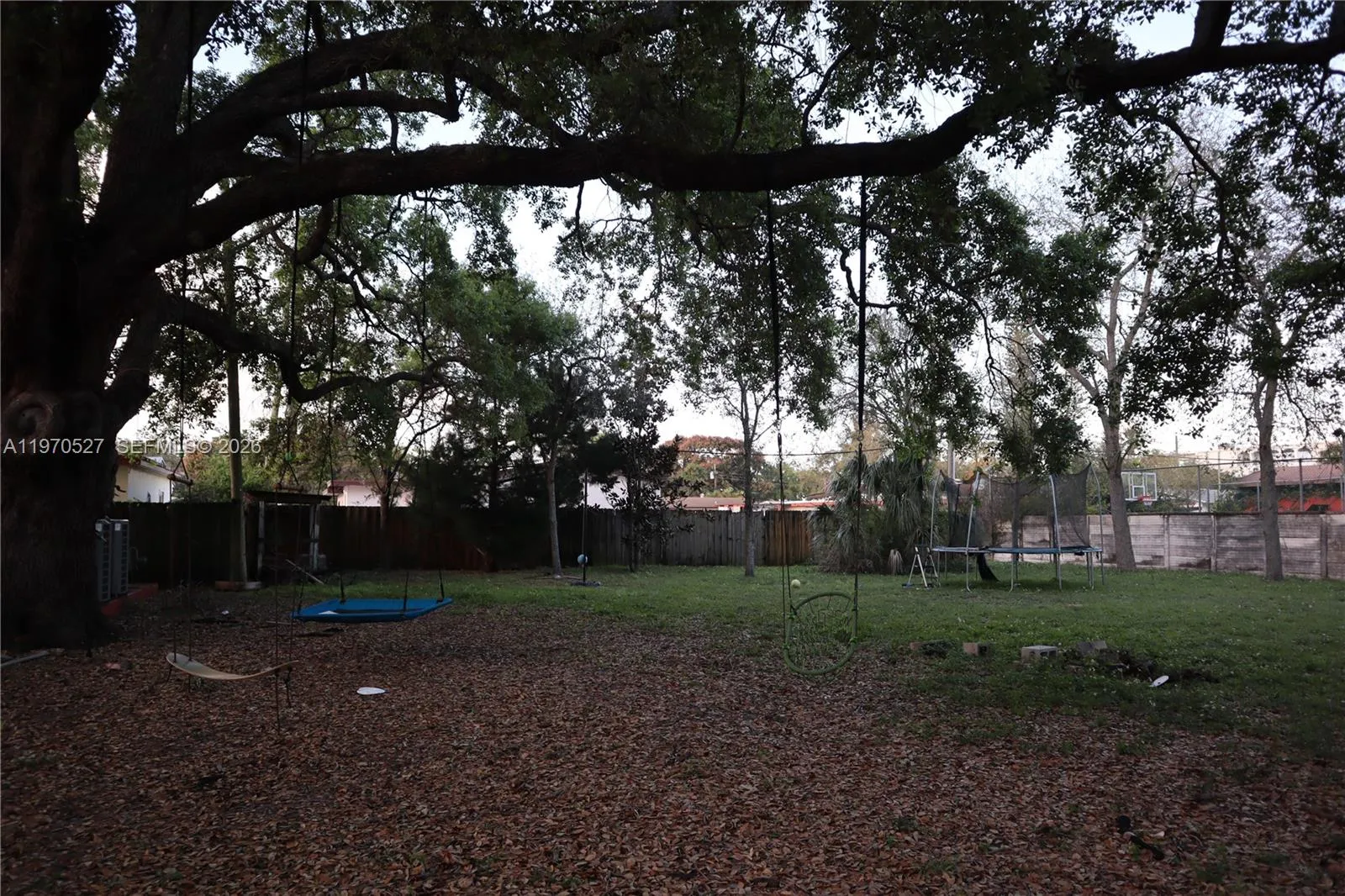 937 NE 171st St, Miami FL 33162