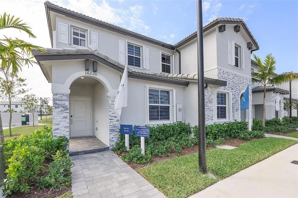 3 bedroom 3 bath for sale at 16220 SW 291st St, Homestead FL 33033