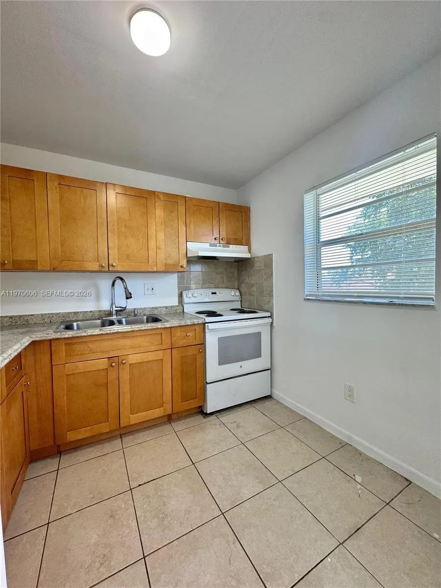 1503 NW 207th St # 240, Miami Gardens FL 33169
