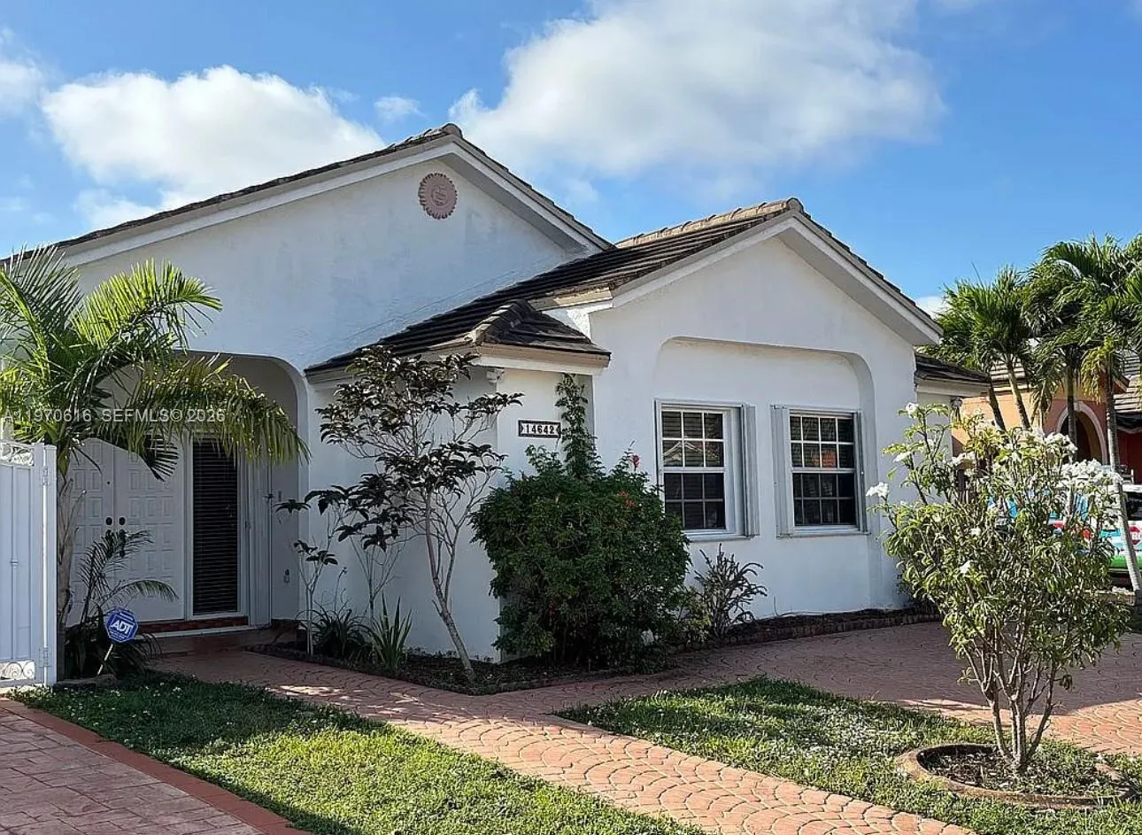 3 bedroom 2 bath for sale at 14642 SW 50th Ter, Miami FL 33175
