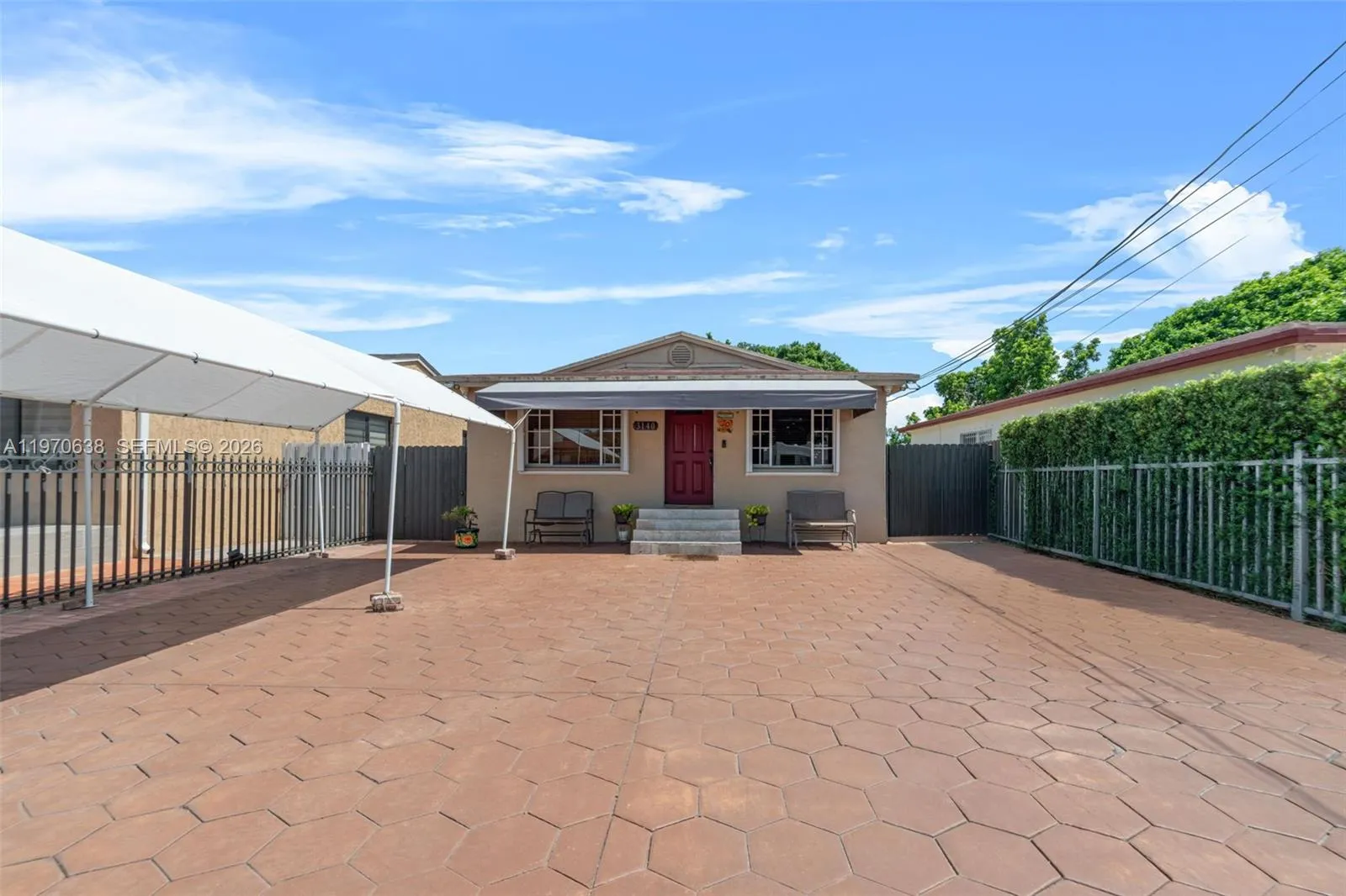 3140 NW 59th St, Miami FL 33142