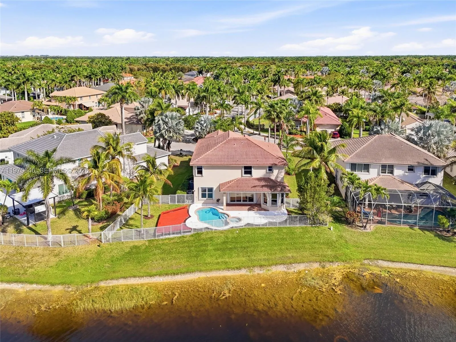 1887 Harbor View Cir, Weston FL 33327