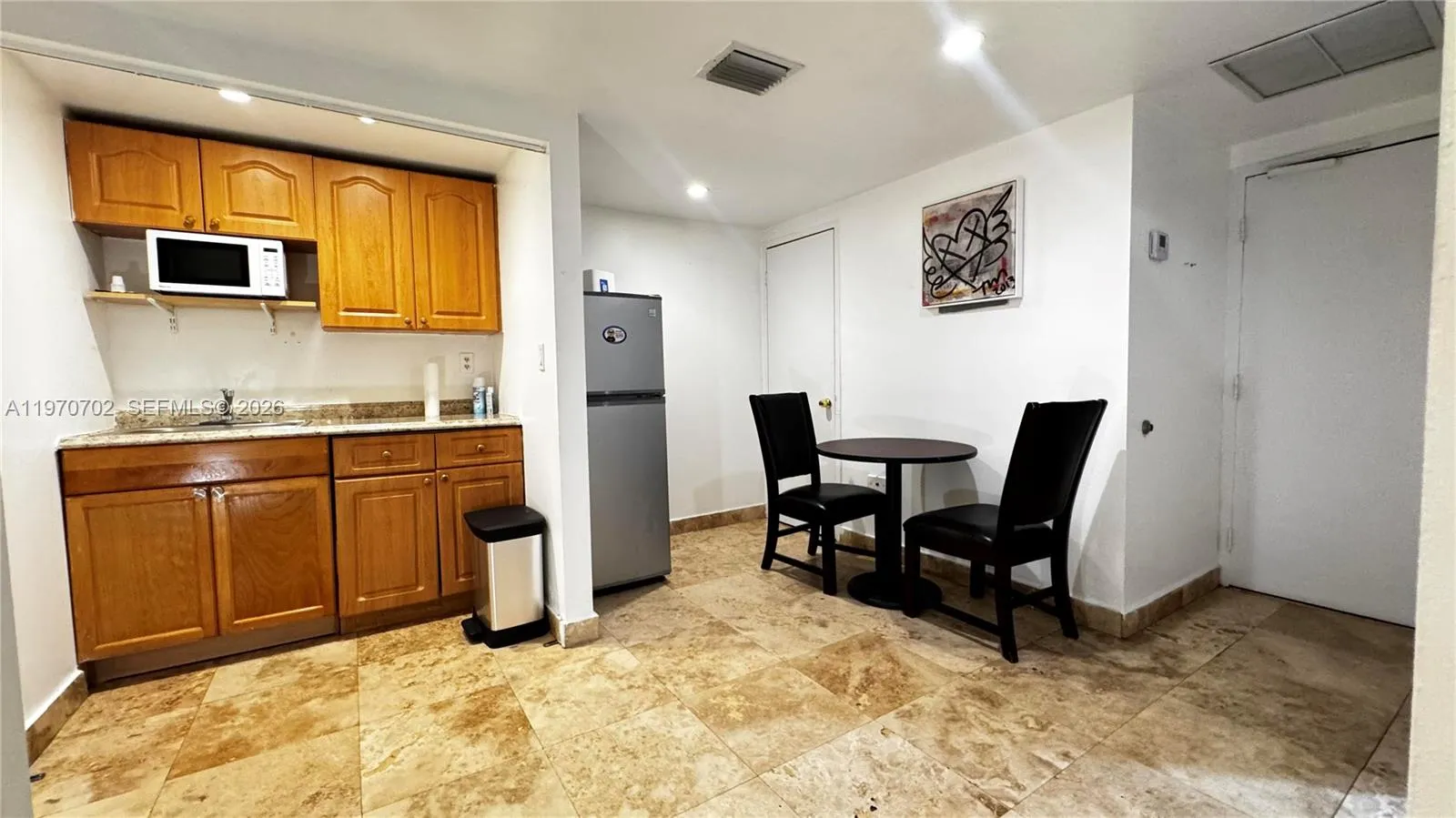 999 Brickell Bay Dr # 303, Miami FL 33131