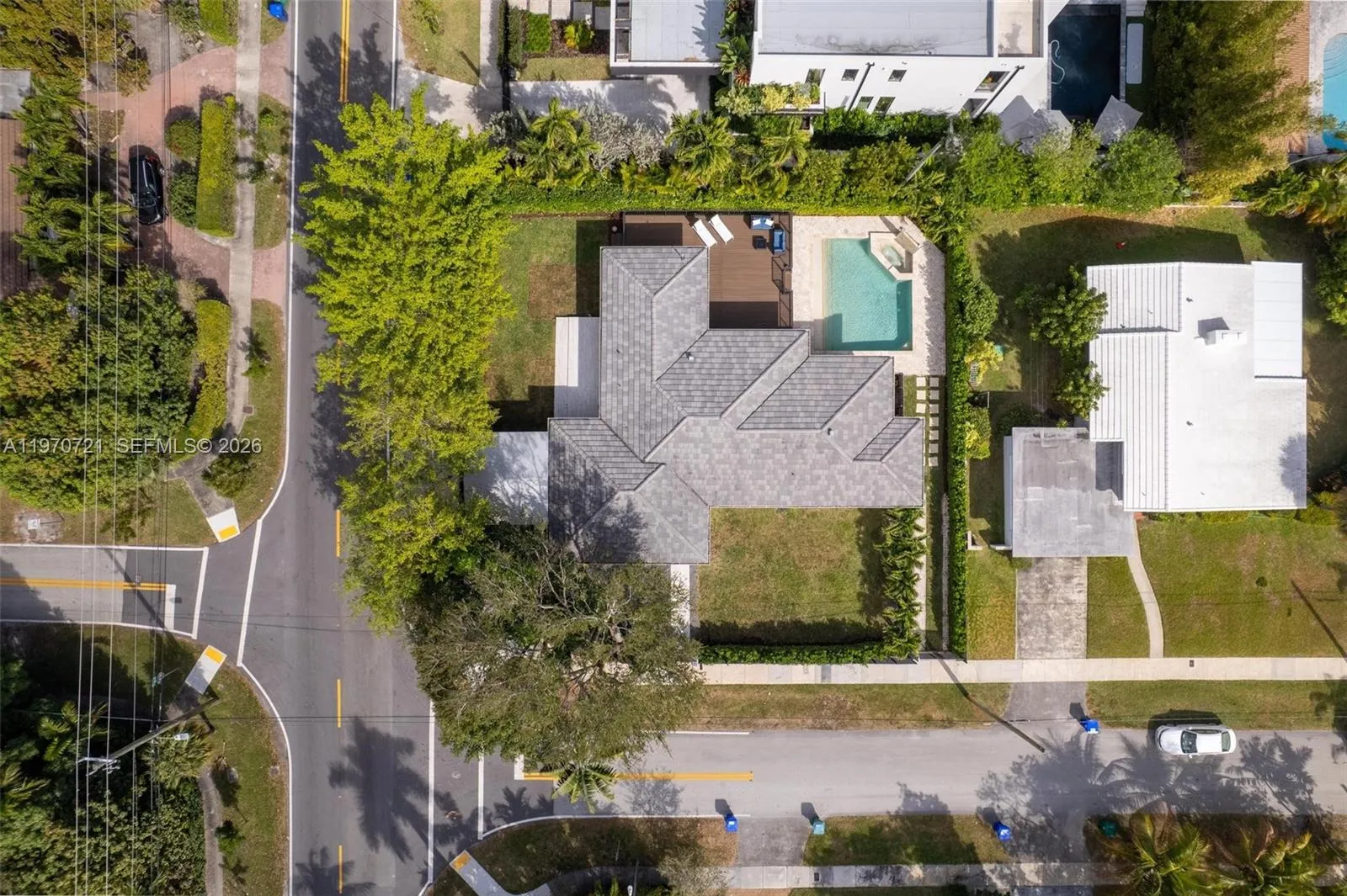 1001 NE 86th St, Miami FL 33138